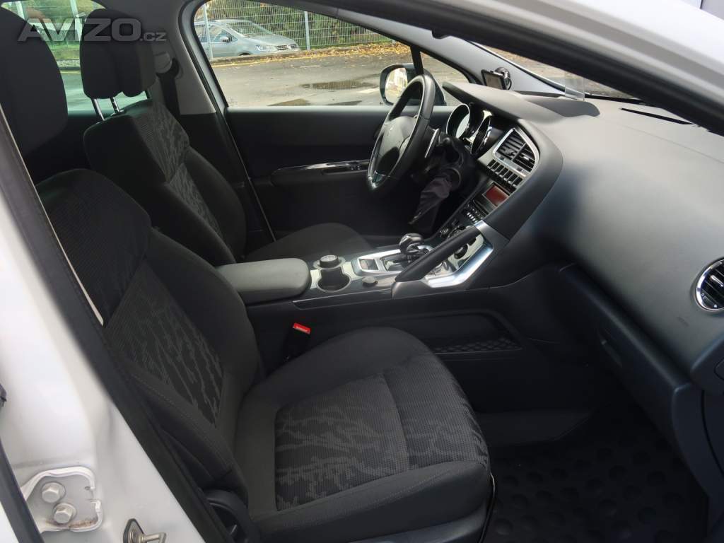 Foto inzerátu Peugeot 3008 Hybrid4