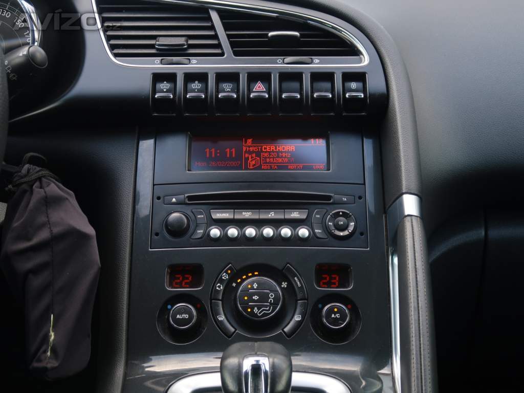 Foto inzerátu Peugeot 3008 Hybrid4