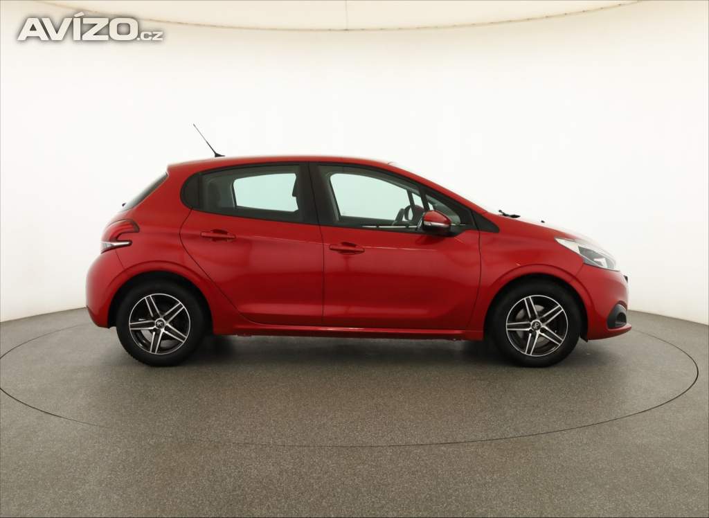 Foto inzerátu Peugeot 208 1.2 PureTech