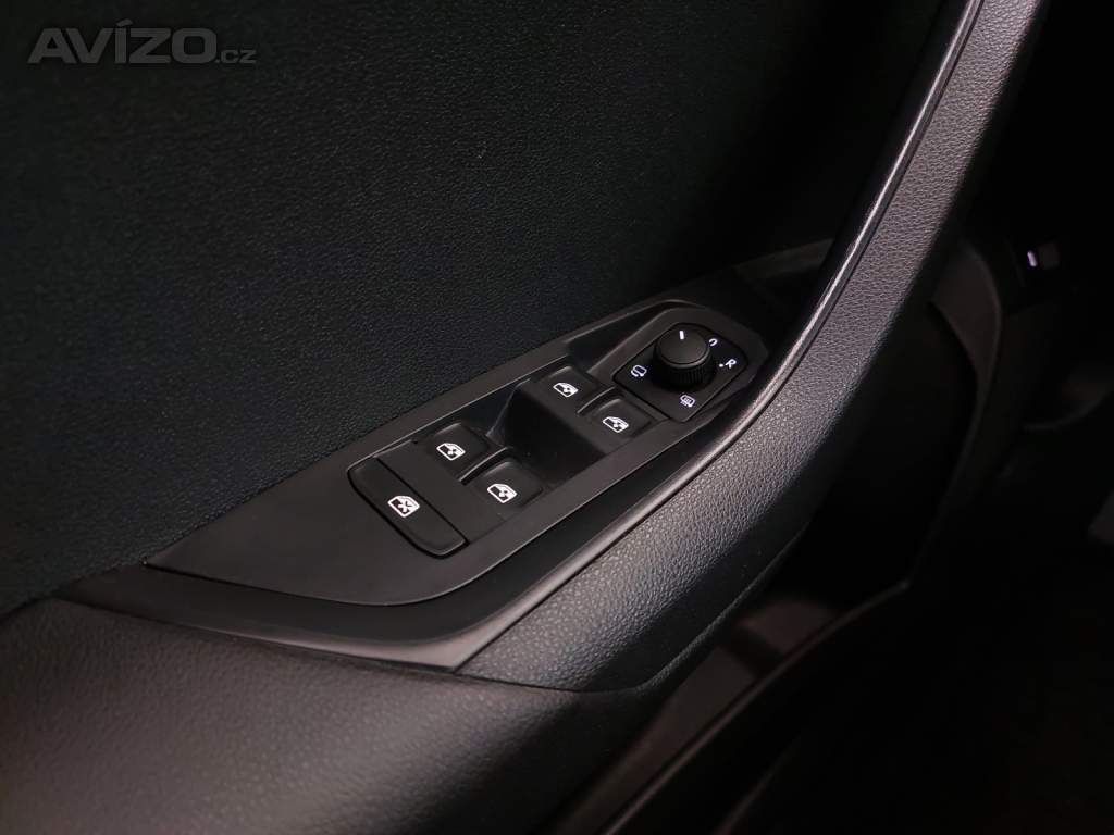 Foto inzerátu Skoda Karoq 1.5 TSI