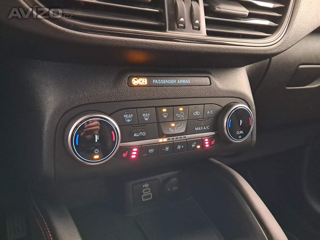 Foto inzerátu Ford Kuga 2.5 Plug-in Hybrid