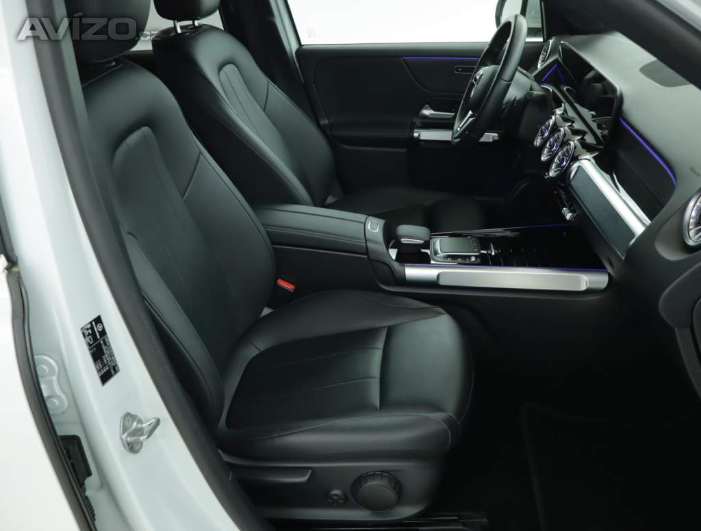 Foto inzerátu Mercedes EQB EQB 300 4MATIC