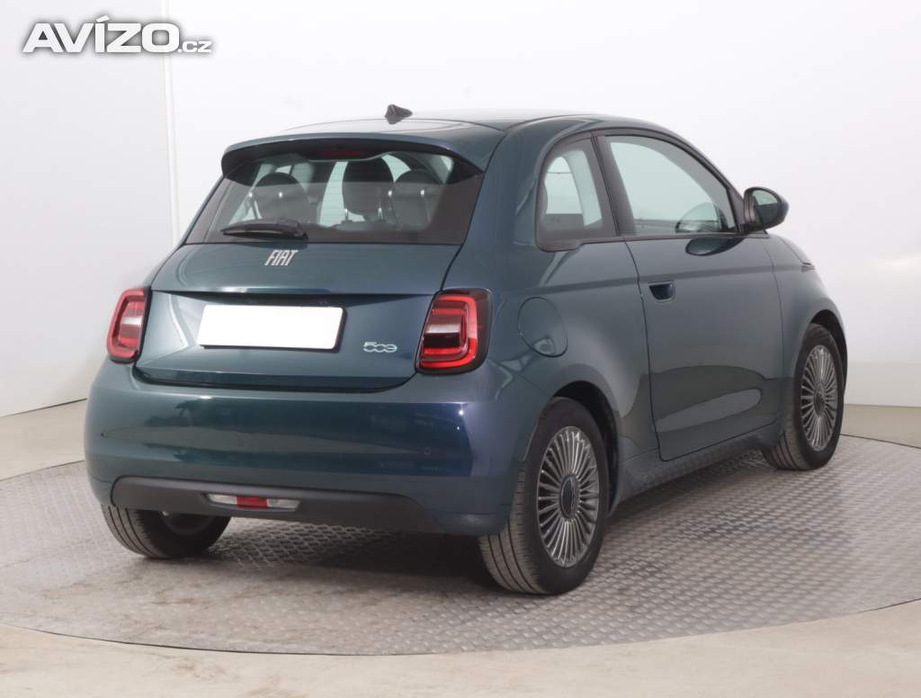 Foto inzerátu Fiat 500e 42 kWh