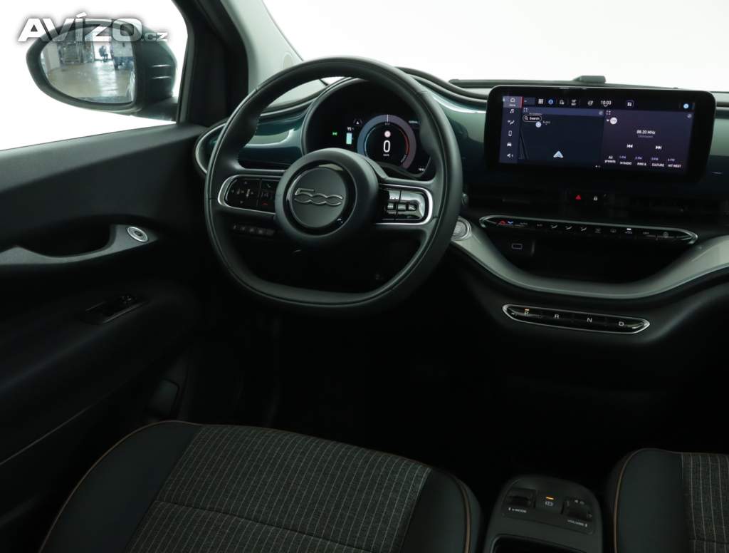 Foto inzerátu Fiat 500e 42 kWh