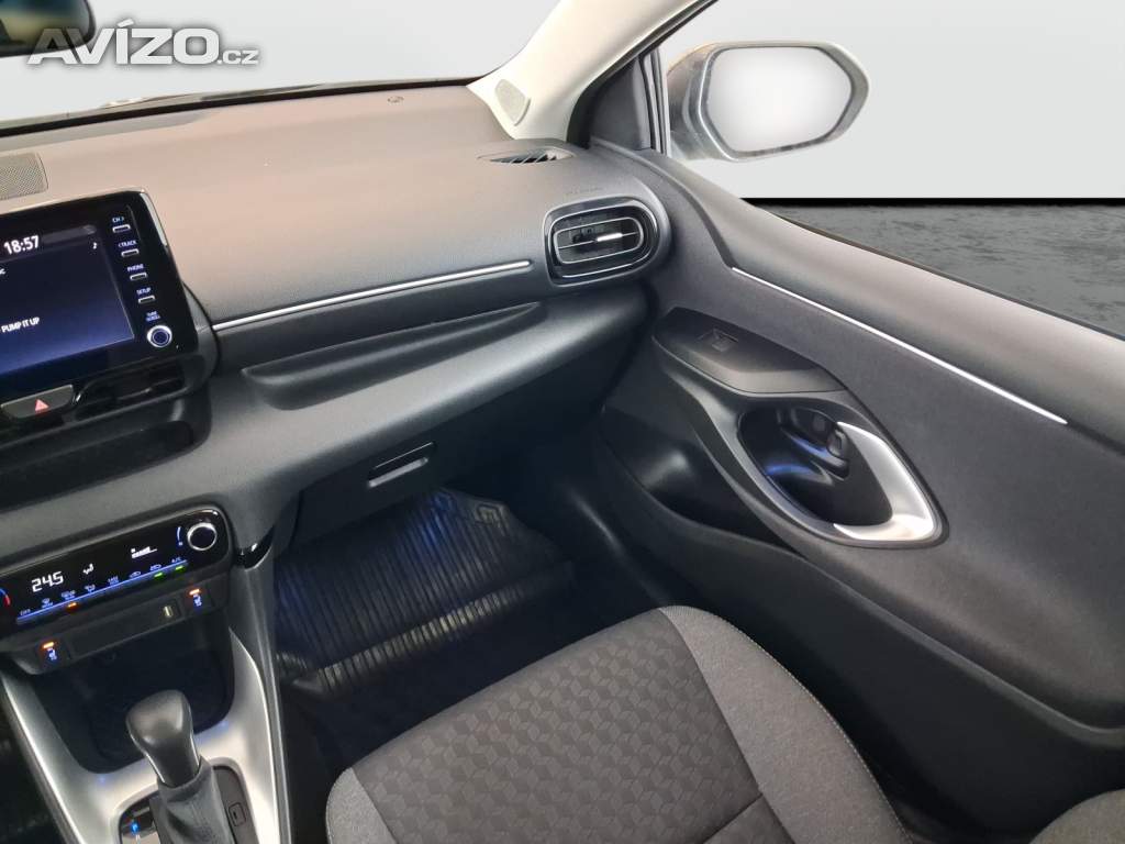 Foto inzerátu Toyota Yaris 1.5 VVT-i Hybrid
