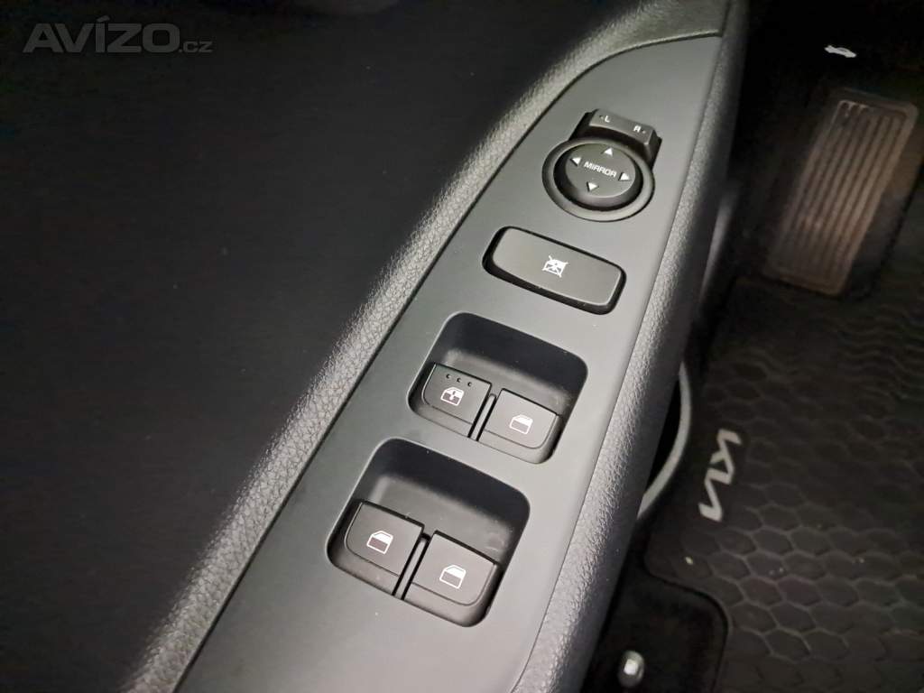 Foto inzerátu Kia Stonic 1.2 DPI