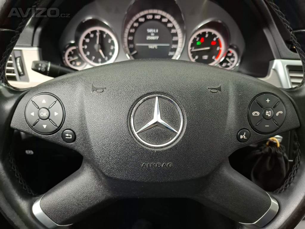 Foto inzerátu Mercedes E E 220 CDI