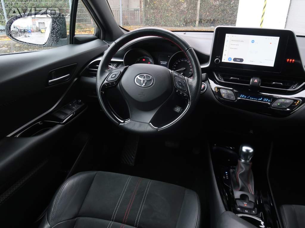 Foto inzerátu Toyota C-HR 2.0 Hybrid