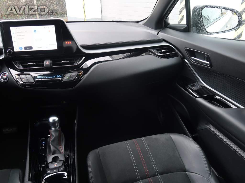 Foto inzerátu Toyota C-HR 2.0 Hybrid