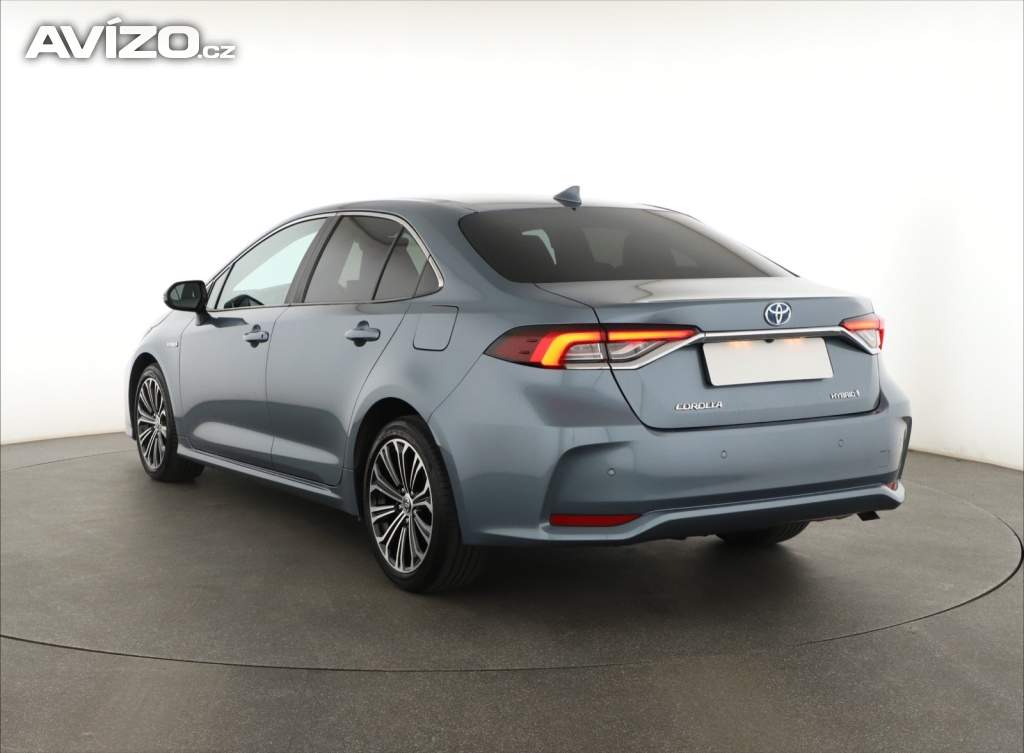 Foto inzerátu Toyota Corolla 1.8 Hybrid