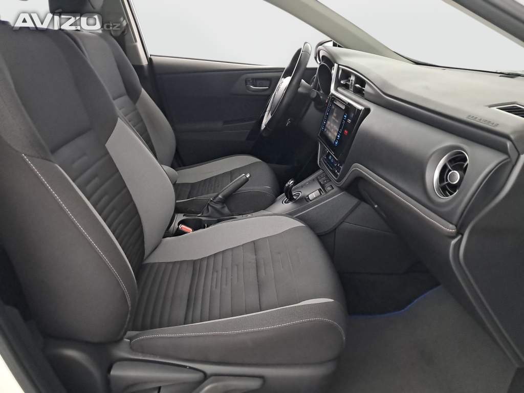 Foto inzerátu Toyota Auris Hybrid