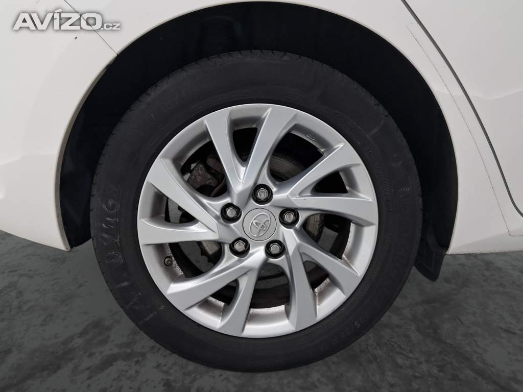Foto inzerátu Toyota Auris Hybrid