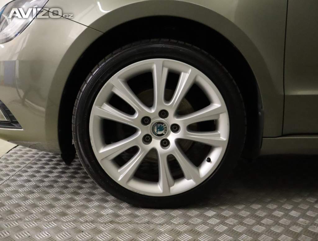 Foto inzerátu Skoda Superb 1.6 TDI