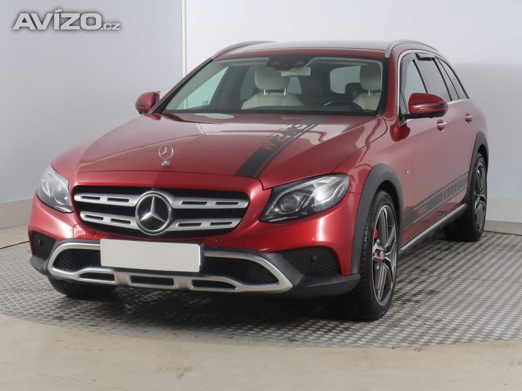 Foto inzerátu Mercedes E E 220 d 4MATIC