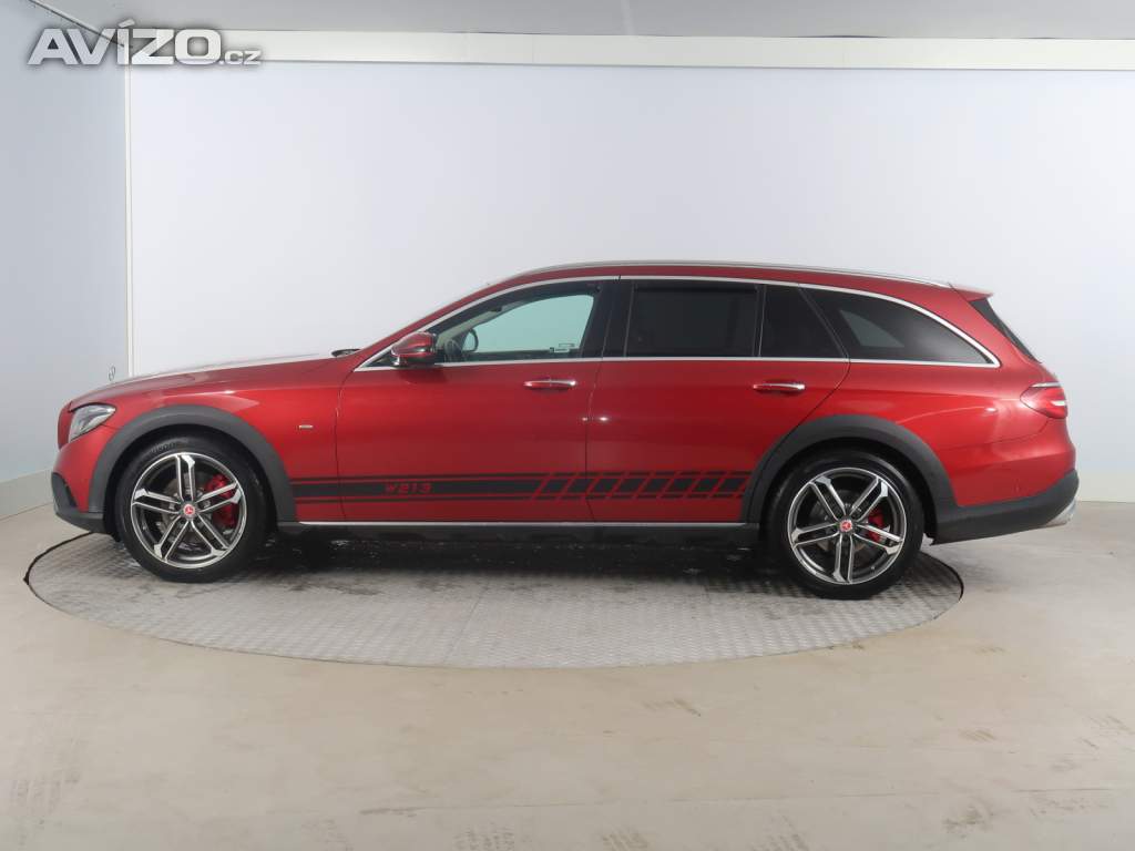 Foto inzerátu Mercedes E E 220 d 4MATIC