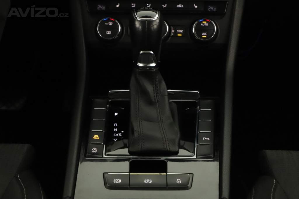 Foto inzerátu Skoda Superb 2.0 TDI