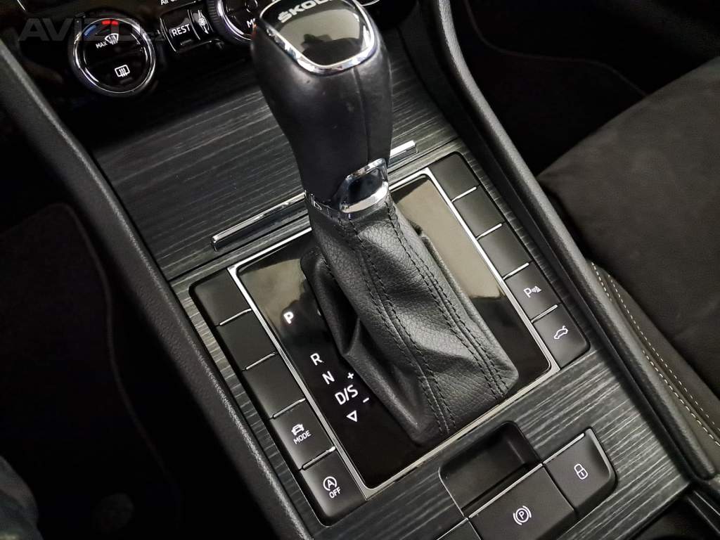 Foto inzerátu Skoda Superb 2.0 TDI
