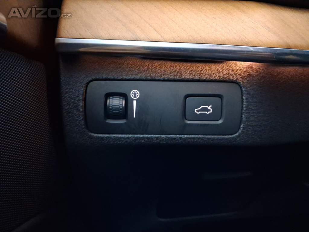 Foto inzerátu Volvo XC90 D5 AWD