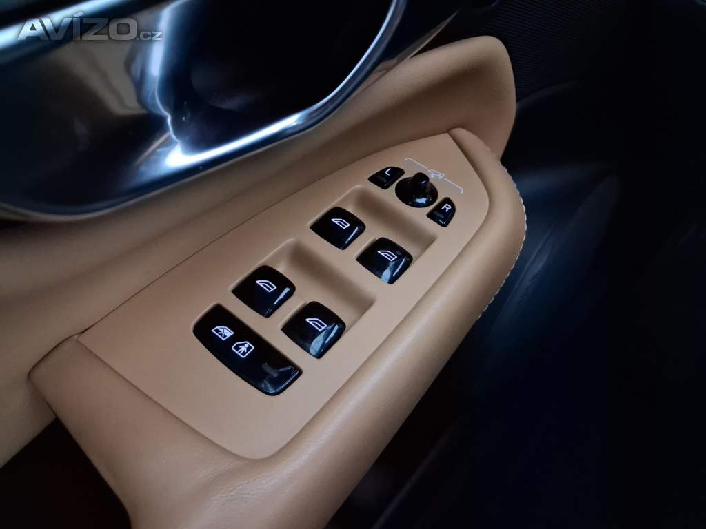 Foto inzerátu Volvo XC90 D5 AWD