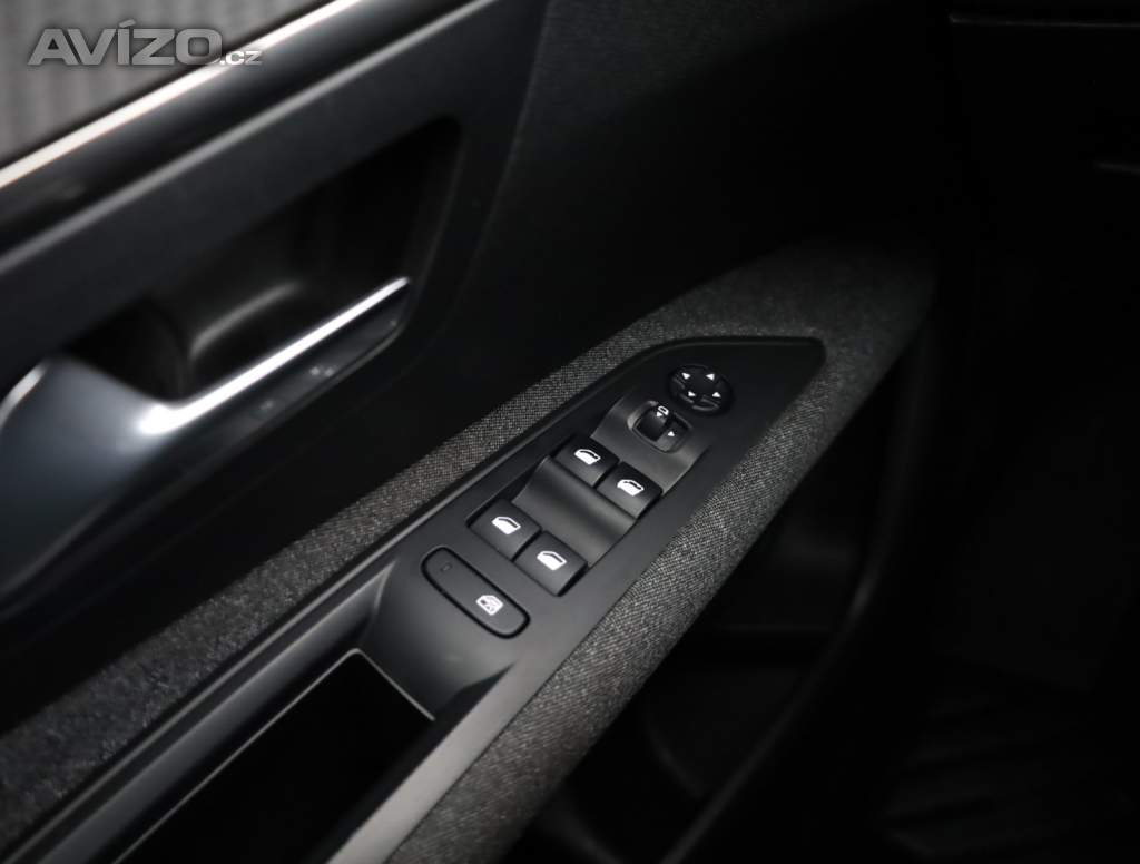 Foto inzerátu Peugeot 3008 1.5 BlueHDi