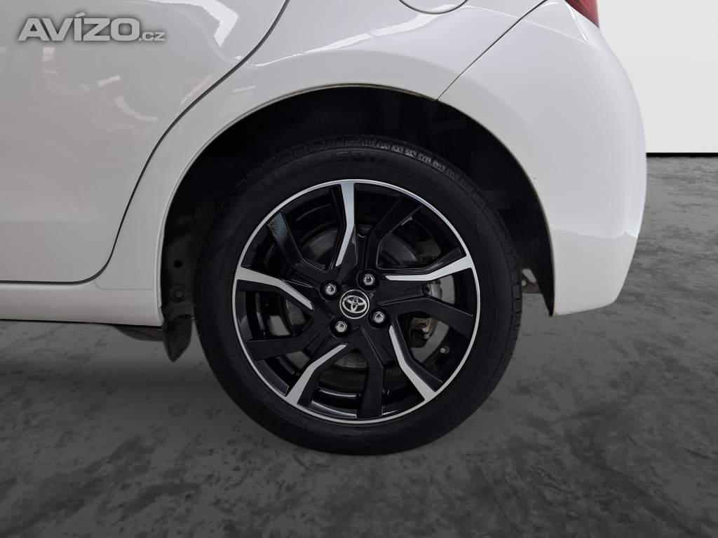 Foto inzerátu Toyota Yaris 1.5 Hybrid
