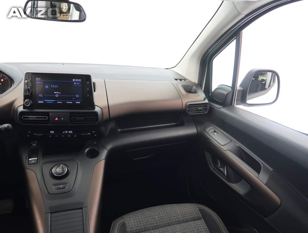 Foto inzerátu Peugeot Rifter 1.2 PureTech