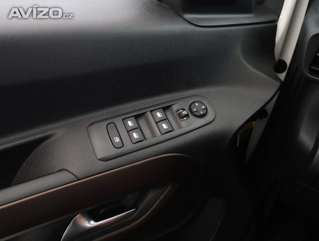 Foto inzerátu Peugeot Rifter 1.2 PureTech