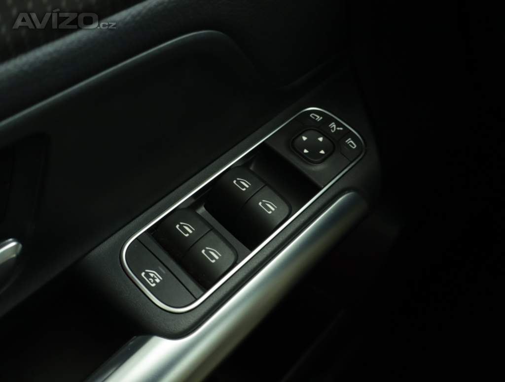 Foto inzerátu Mercedes EQA EQA 250