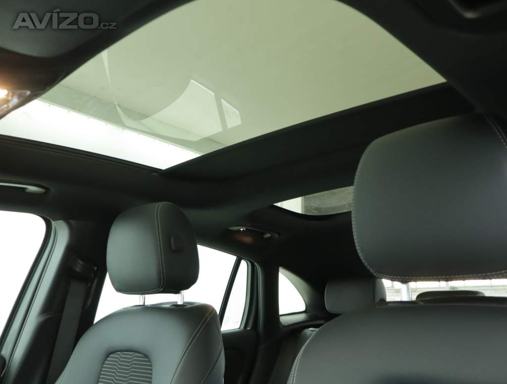 Foto inzerátu Mercedes EQA EQA 250