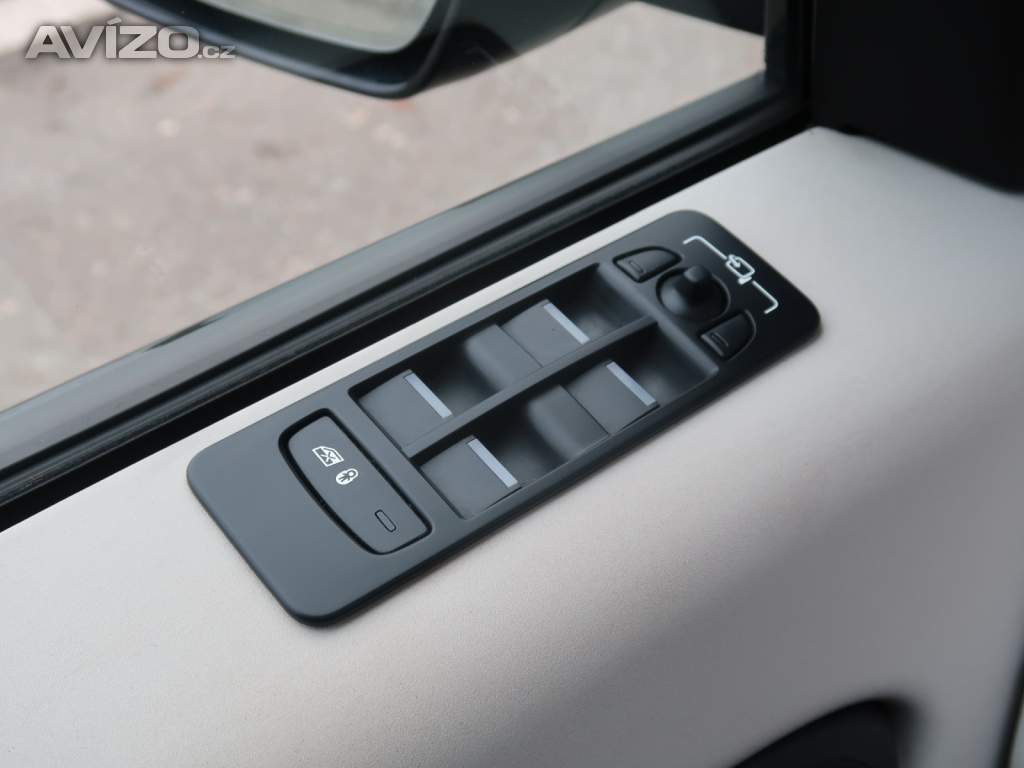 Foto inzerátu Land Rover Discovery Sport TD4