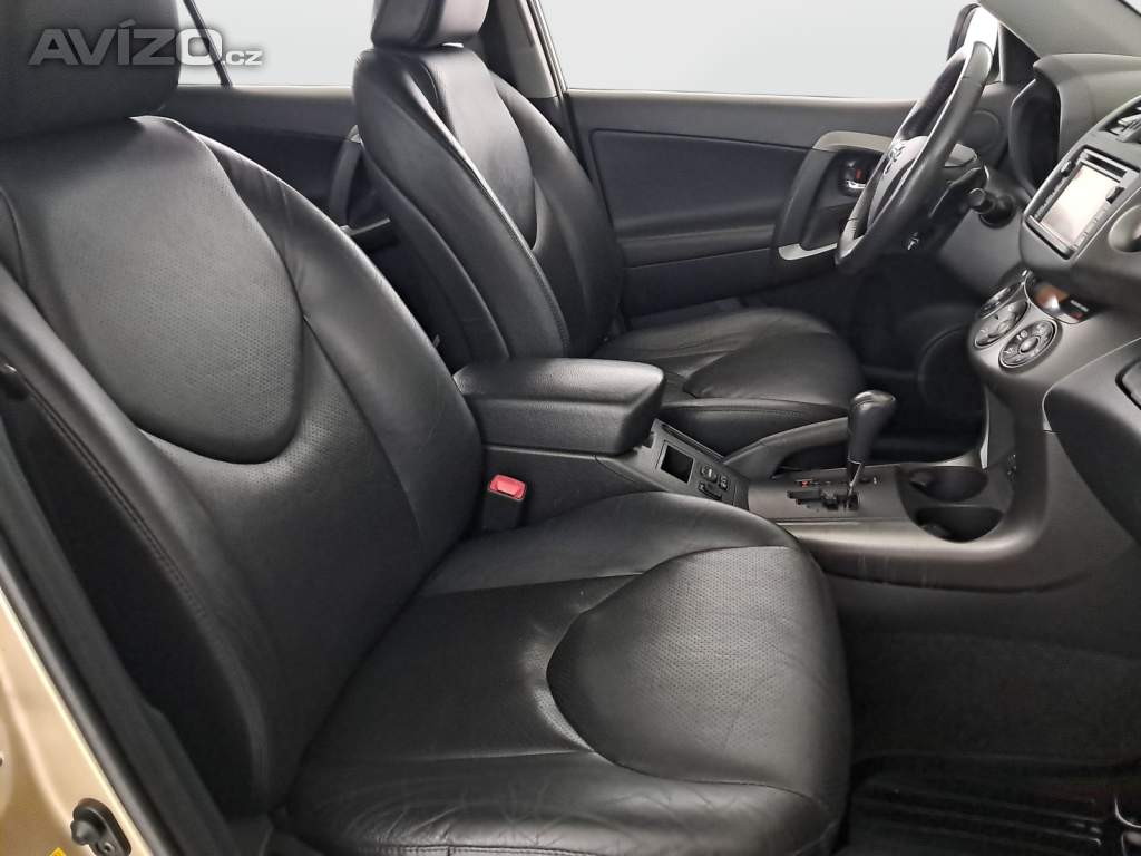 Foto inzerátu Toyota RAV 4 2.2 D-CAT