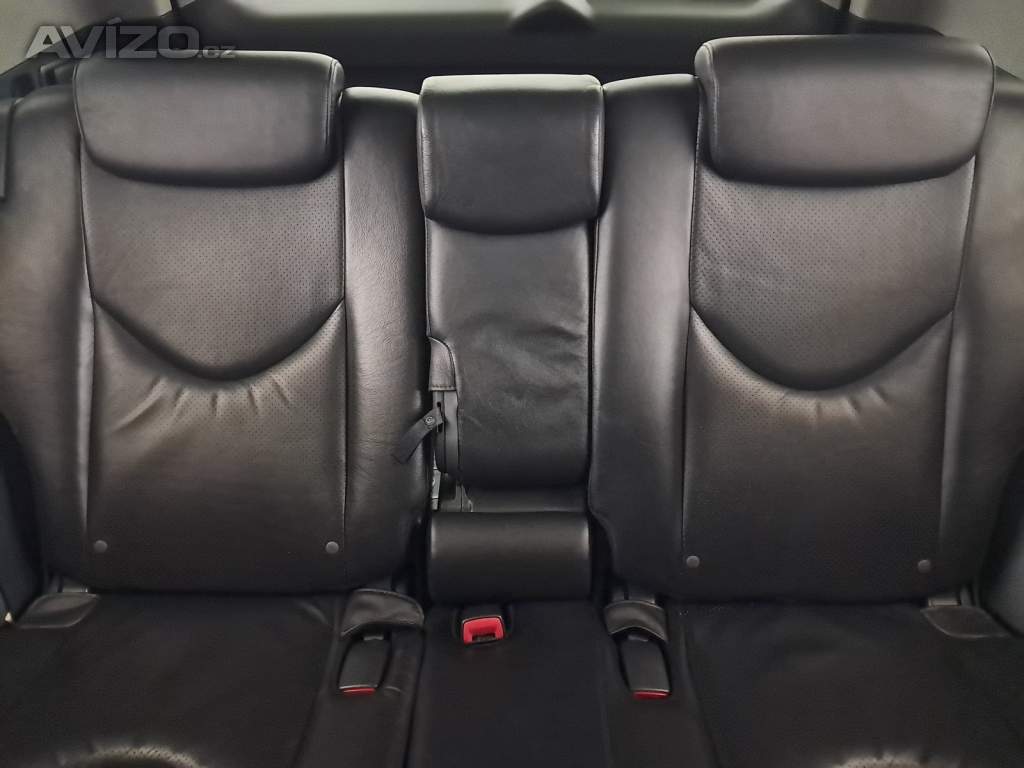 Foto inzerátu Toyota RAV 4 2.2 D-CAT