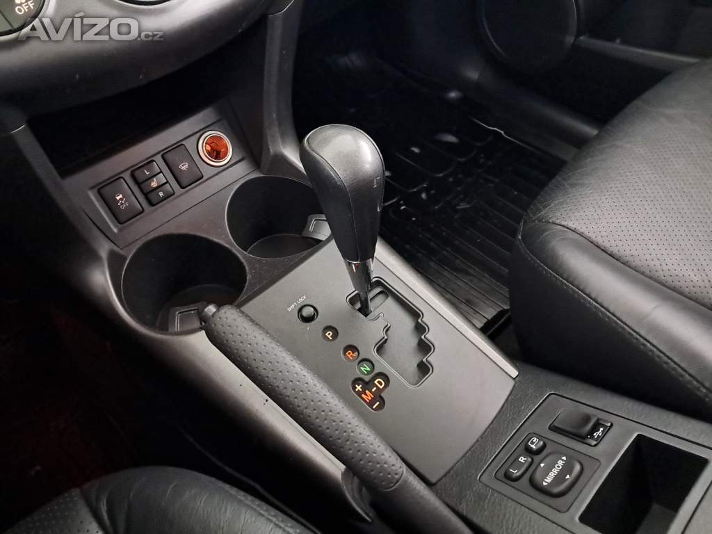 Foto inzerátu Toyota RAV 4 2.2 D-CAT
