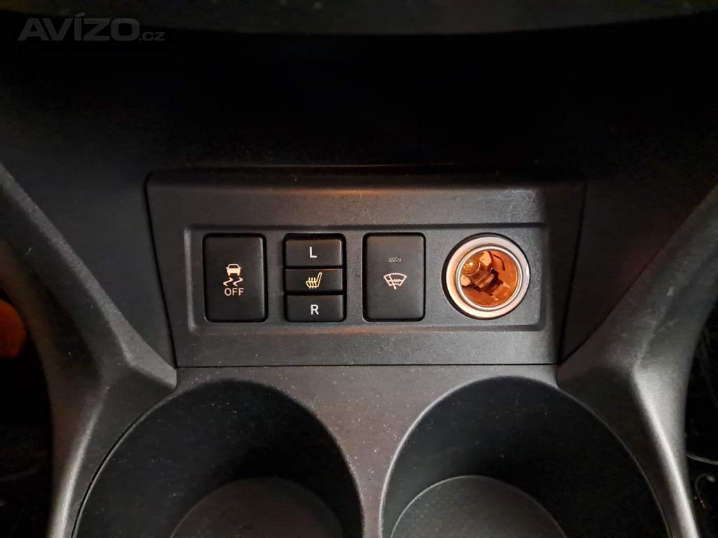 Foto inzerátu Toyota RAV 4 2.2 D-CAT