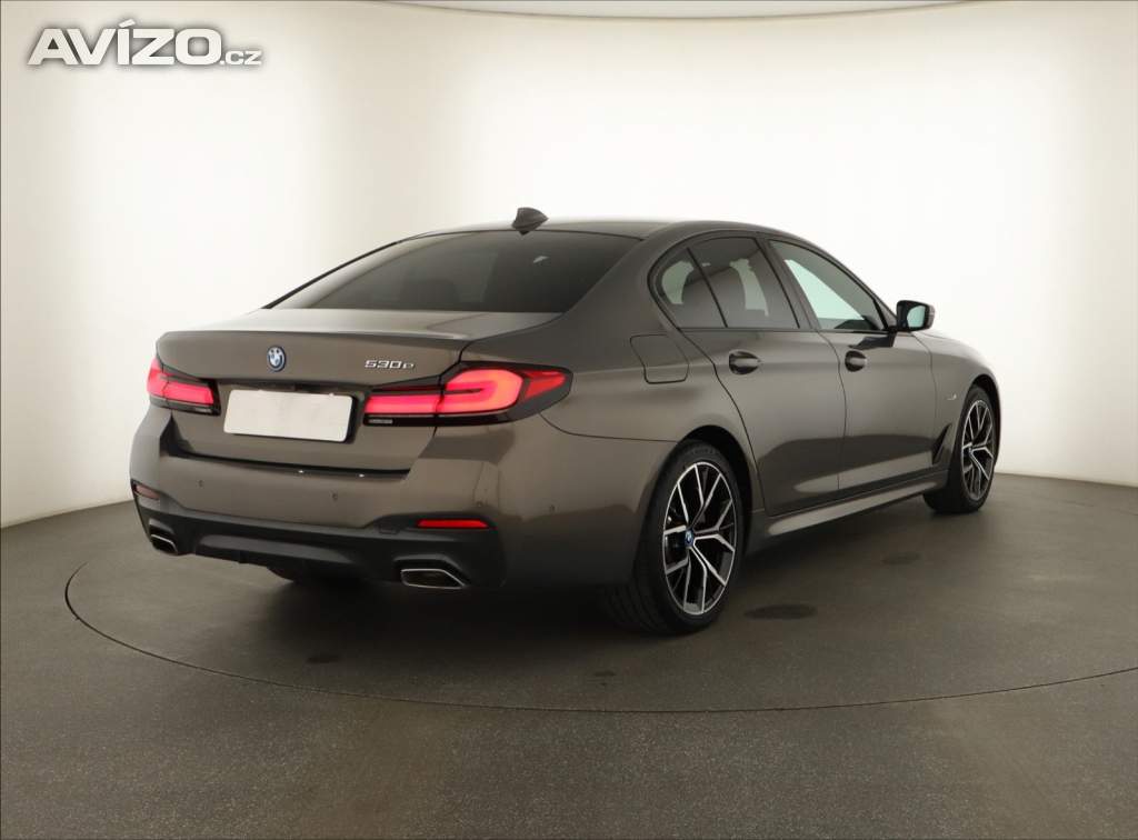 Foto inzerátu BMW 5 530e