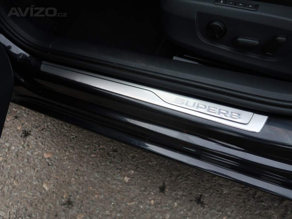 Foto inzerátu Skoda Superb 1.5 TSI