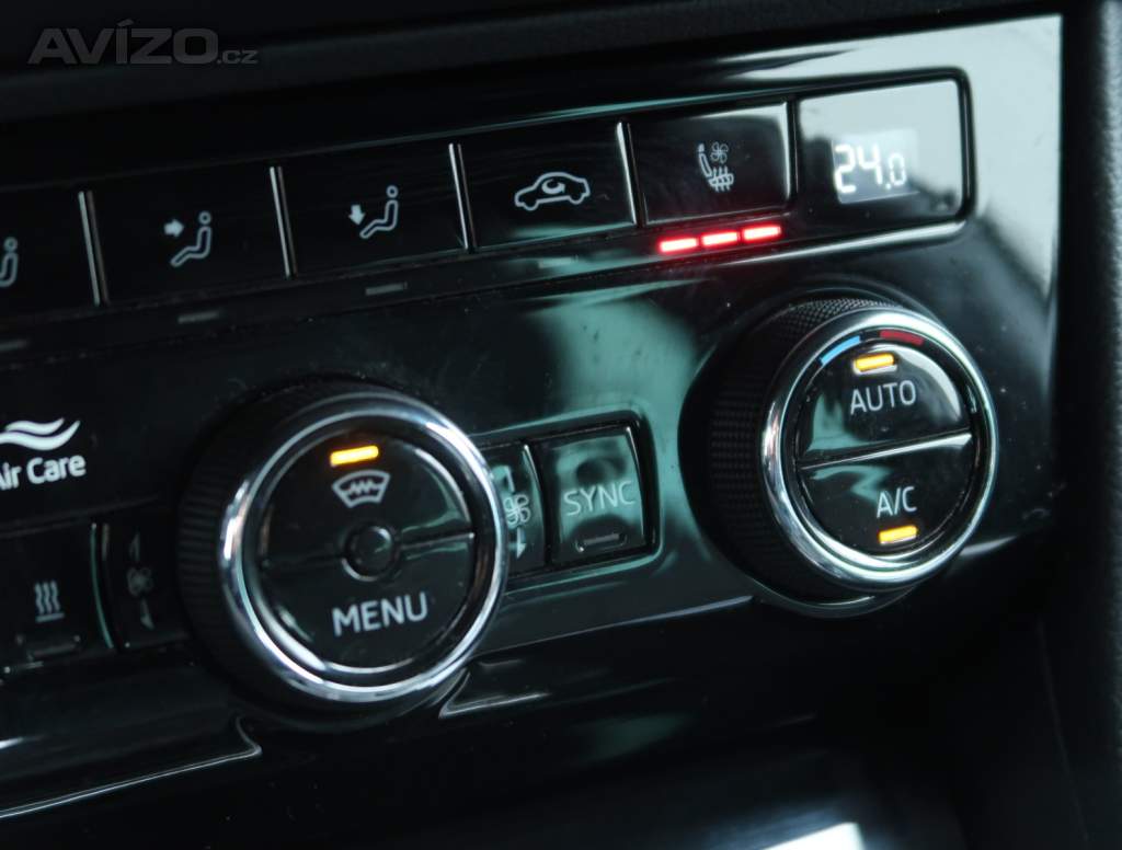 Foto inzerátu Skoda Superb 2.0 TDI