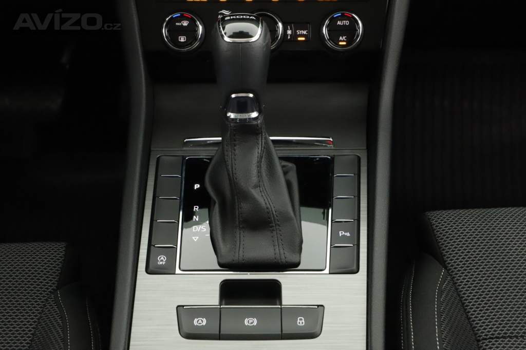 Foto inzerátu Skoda Superb 1.5 TSI