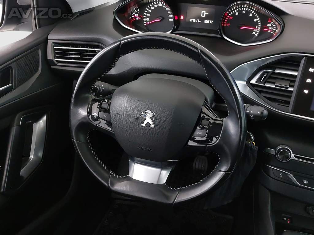 Foto inzerátu Peugeot 308 1.2 e-THP