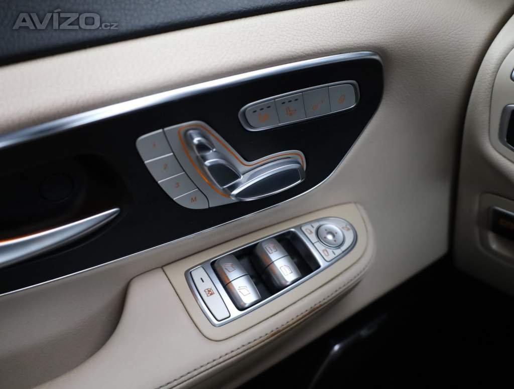 Foto inzerátu Mercedes V 250 d 4MATIC