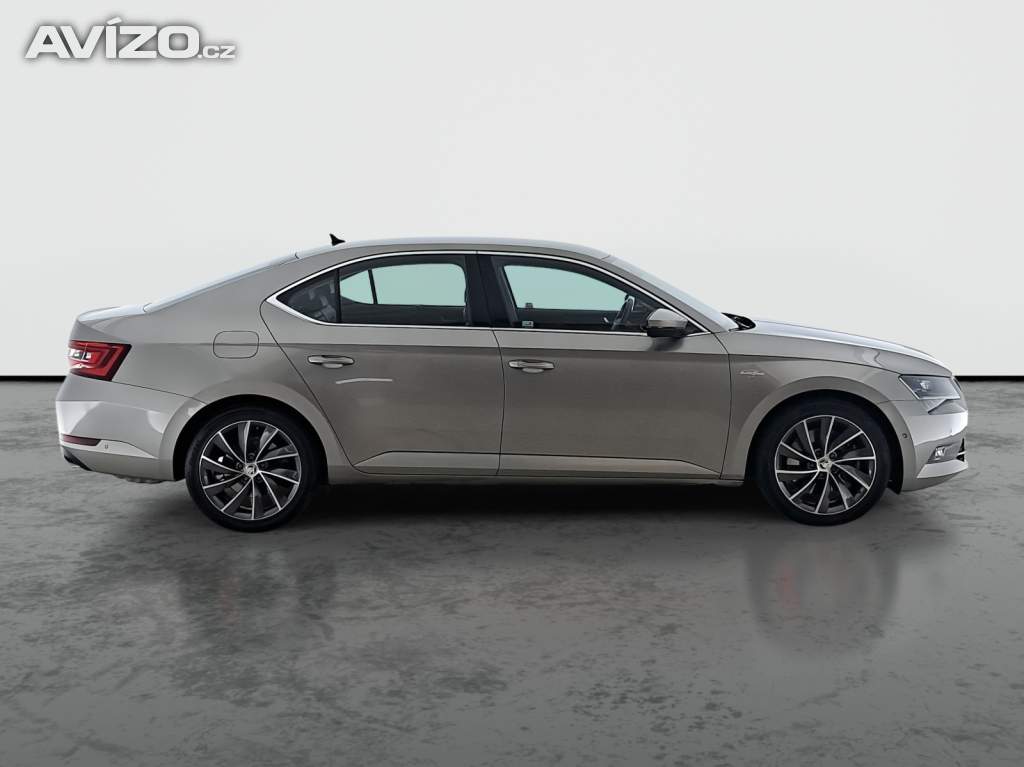 Foto inzerátu Skoda Superb 2.0 TSI