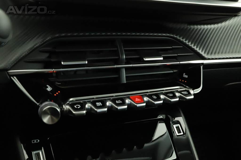 Foto inzerátu Peugeot 2008 1.2 PureTech