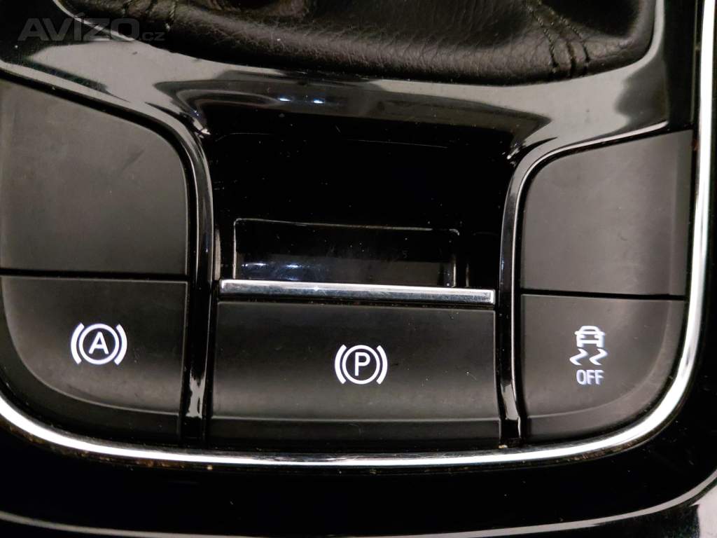 Foto inzerátu Skoda Karoq 1.6 TDI