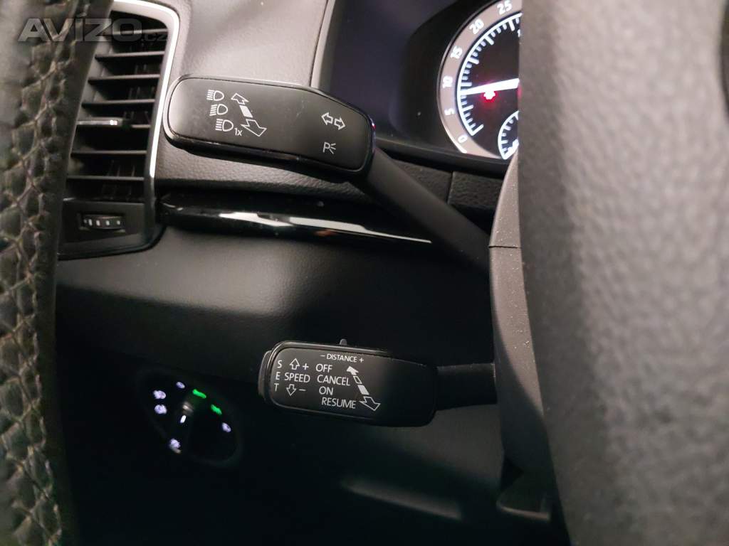 Foto inzerátu Skoda Karoq 1.6 TDI