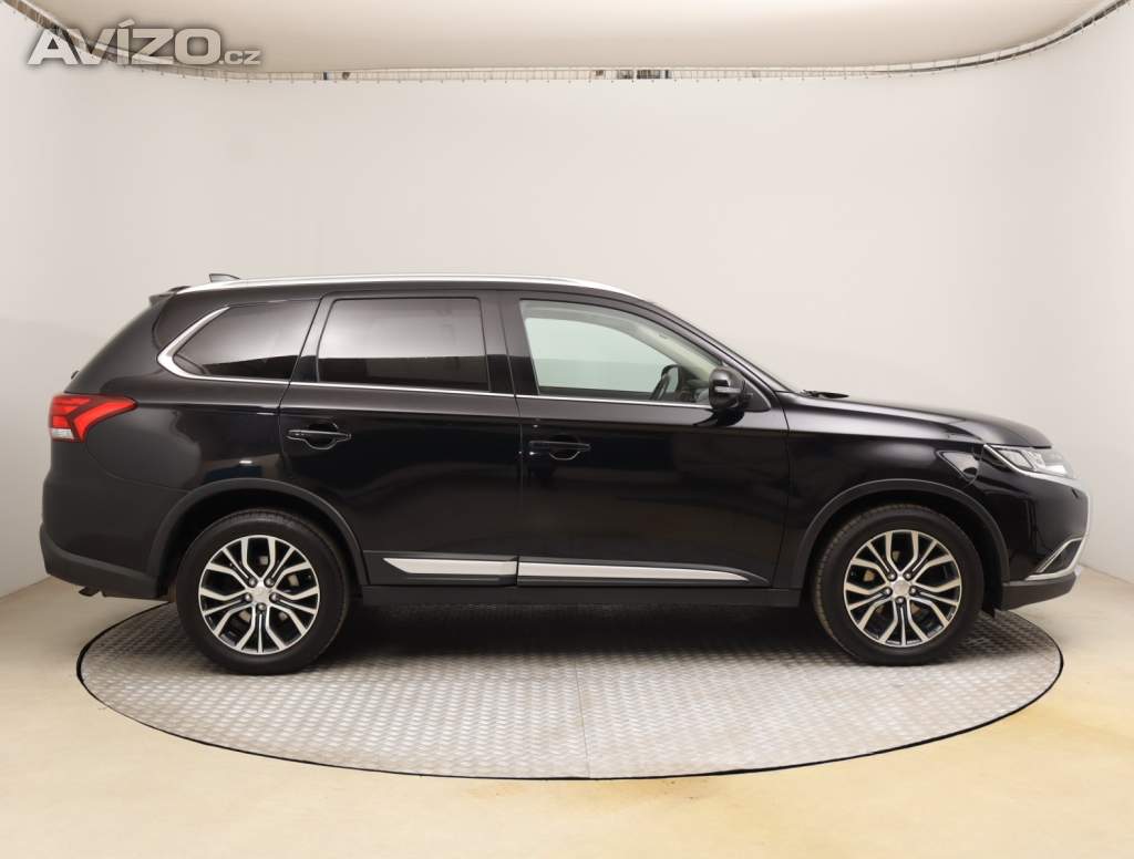 Foto inzerátu Mitsubishi Outlander 2.0
