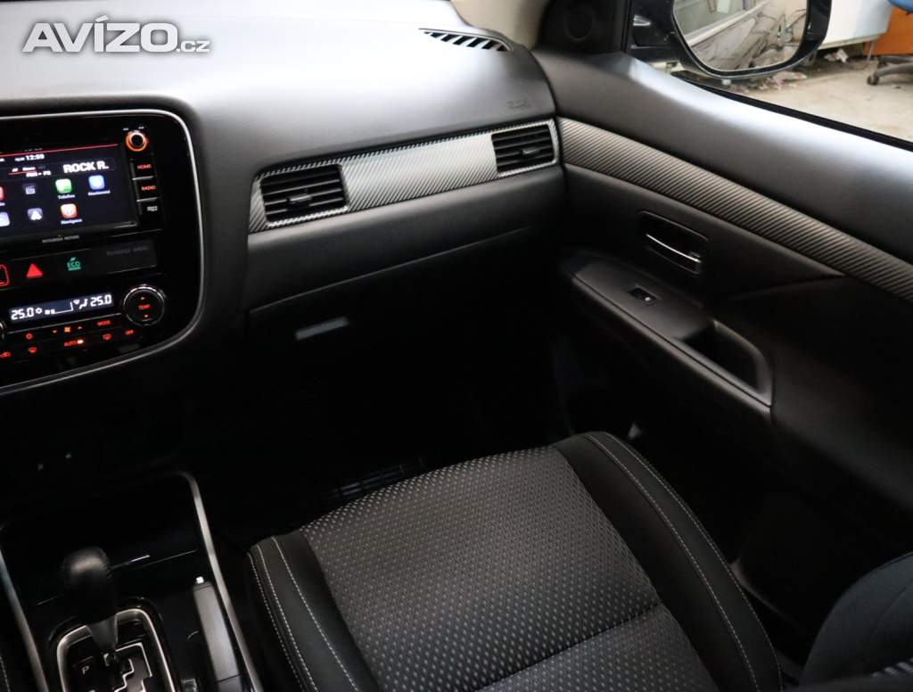 Foto inzerátu Mitsubishi Outlander 2.0
