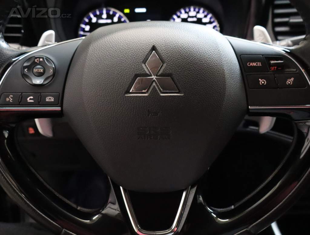 Foto inzerátu Mitsubishi Outlander 2.0