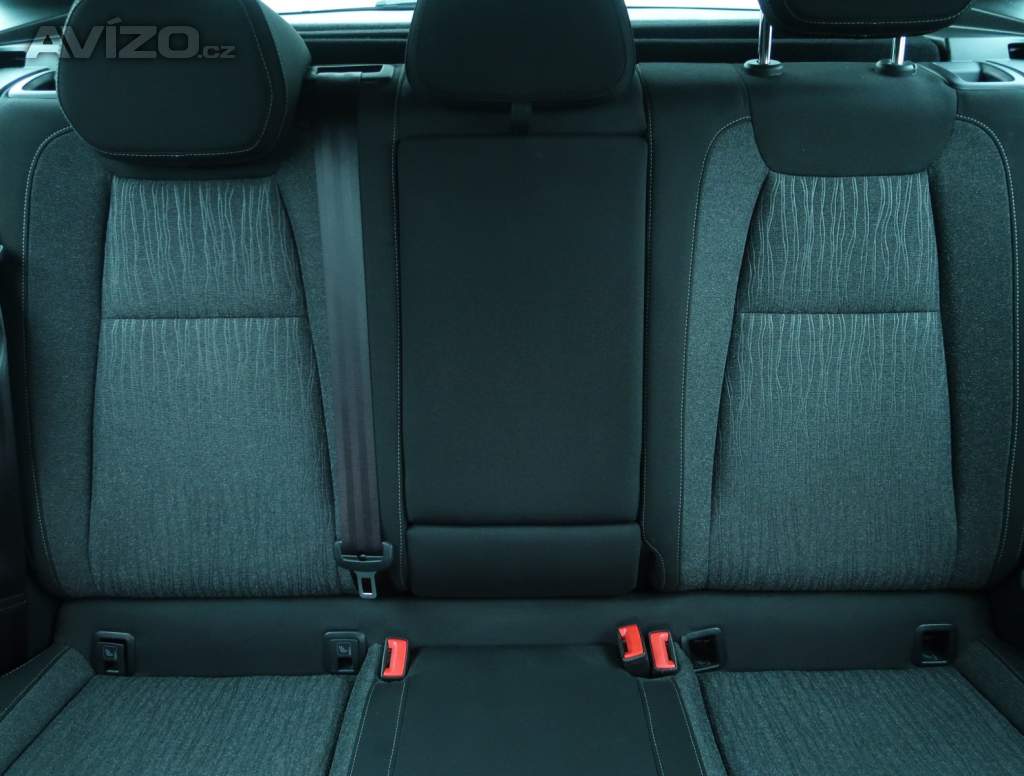 Foto inzerátu Skoda Karoq 1.6 TDI