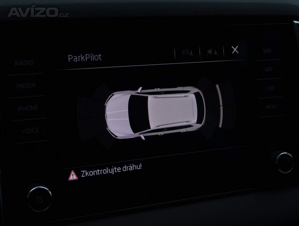 Foto inzerátu Skoda Karoq 1.6 TDI