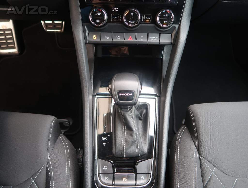 Foto inzerátu Skoda Karoq 1.5 TSI
